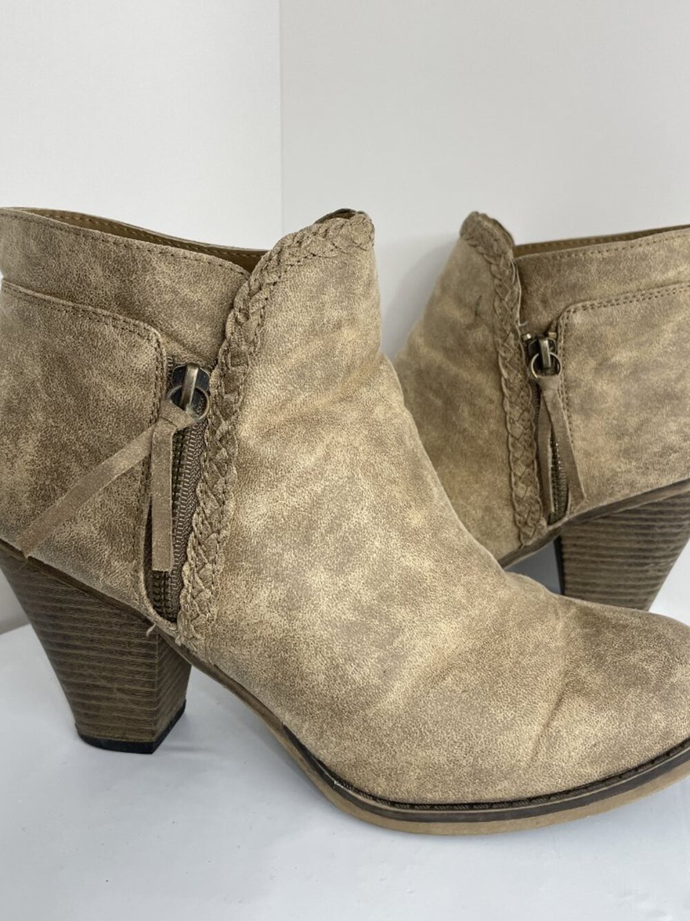Maurices Faux Leather Brown Western High Heel Cowgirl Ankle Boots Women's 10 - Picture 2 of 12